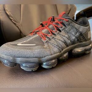 NEW MEN'S AIR VAPORMAX UTILITY AQ8810-001 SIZE 10 RARE
